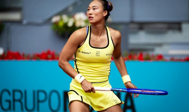 AG体育登录入口-遭莱巴金娜逆转，郑钦文无缘WTA1000马德里站16强
